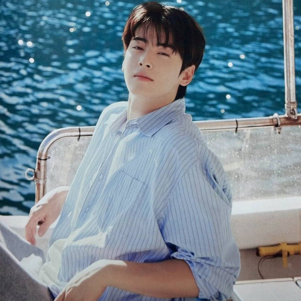 A moment captured by Eunwoo (ASTRO)'s fan