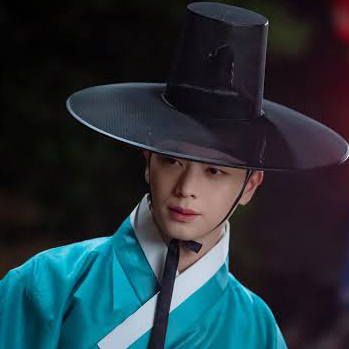 Behind-the-scenes cut of Yook Sungjae (BTOB)