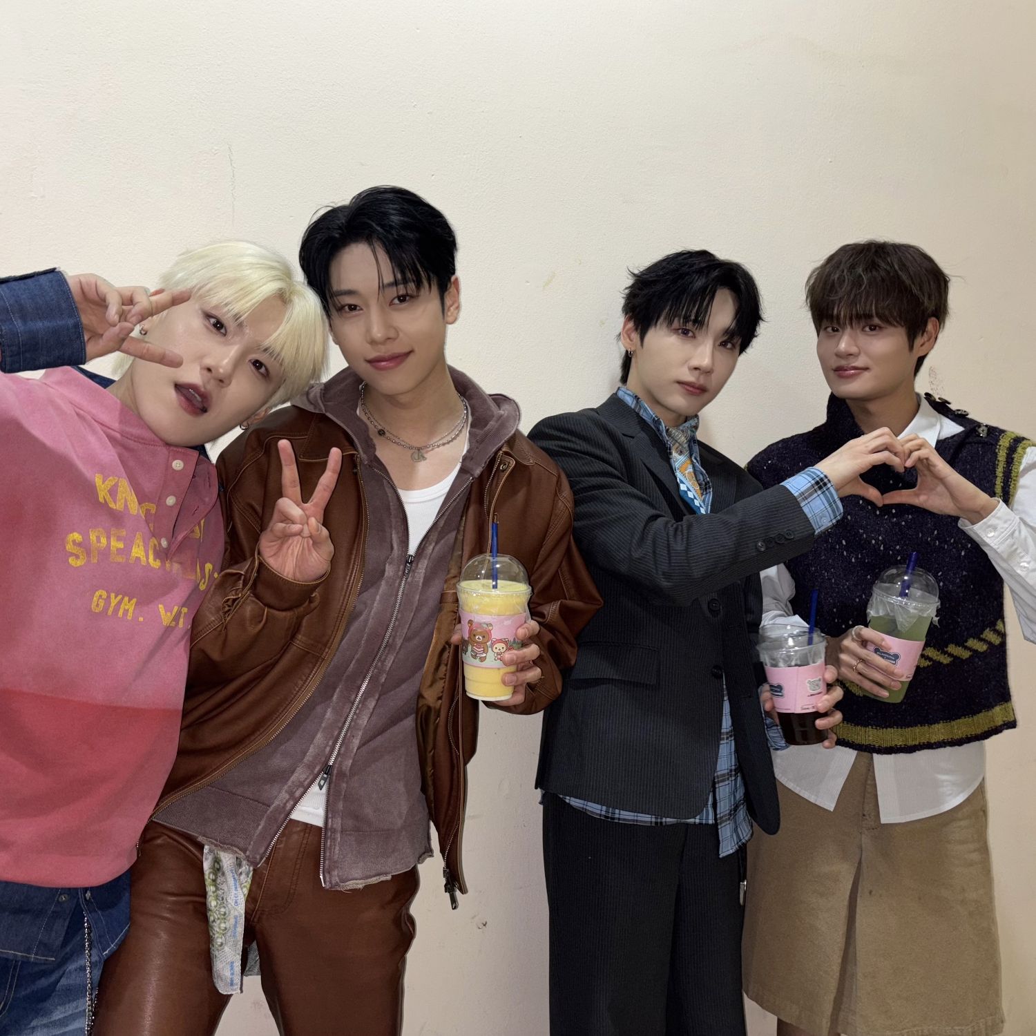 Behind-the-scenes cut of AB6IX