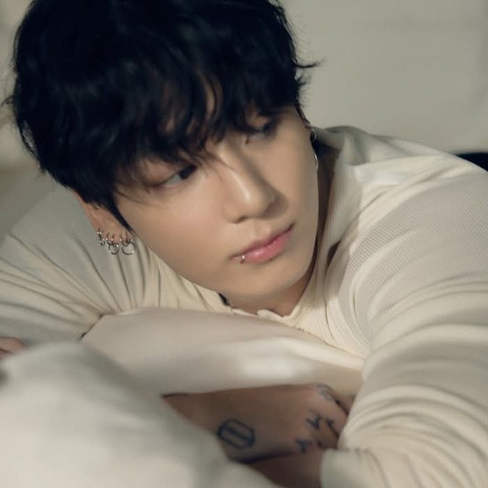 A moment captured by Jungkook (BTS)'s fan