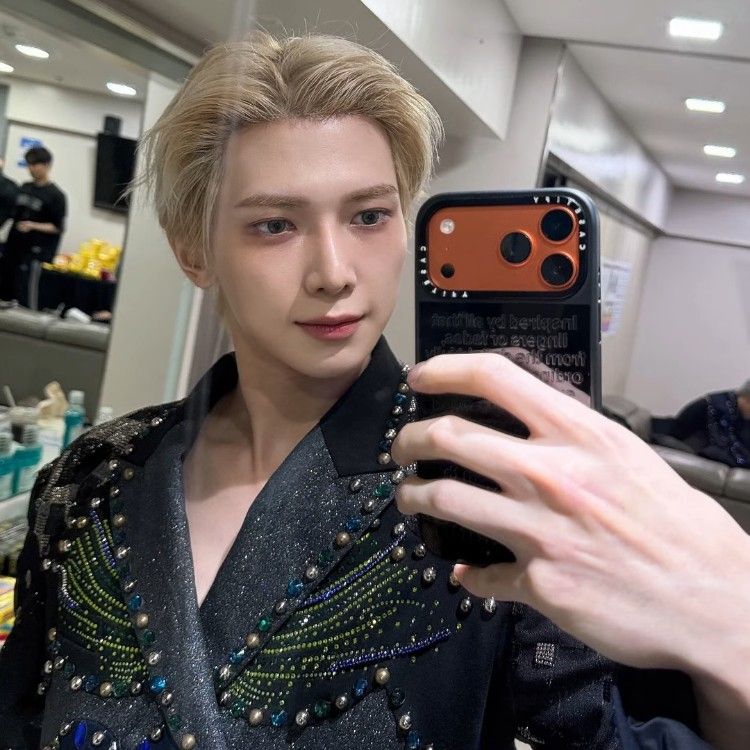 에이티즈의 비하인드 컷