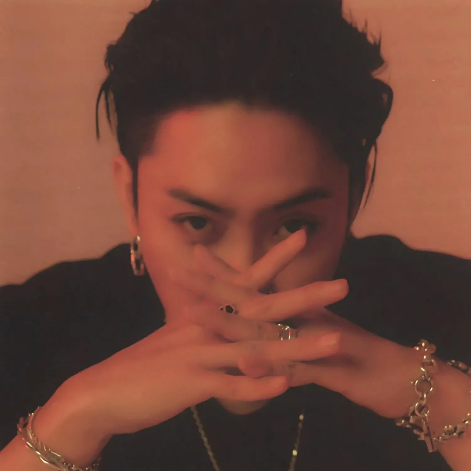 Potret di balik layar Eun Jiwon (SECHSKIES)