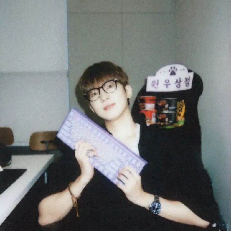 A moment captured by Wonwoo (SEVENTEEN)'s fan