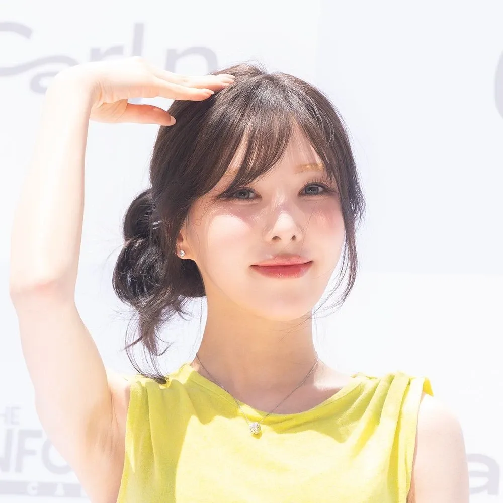 Recent activity shot of Wendy (Red Velvet)