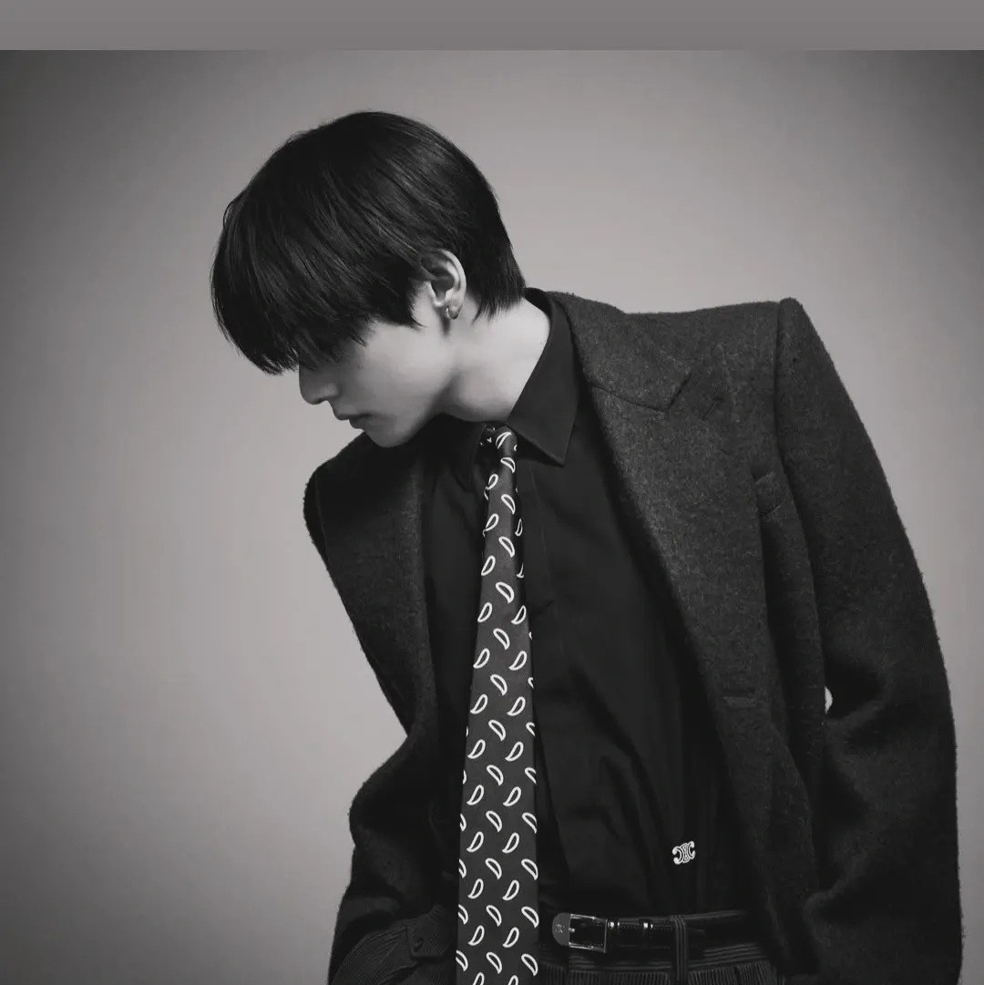 뷔 (방탄소년단) 최근 활동샷