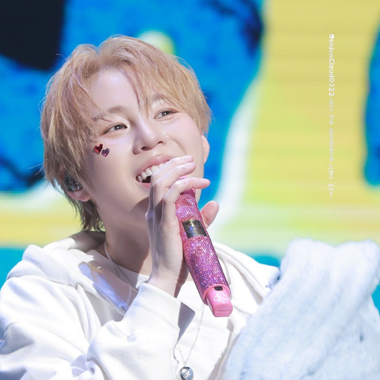 Behind-the-scenes cut of Ha Sungwoon
