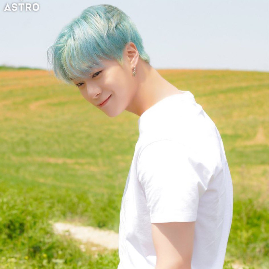 ASTRO的最新照片