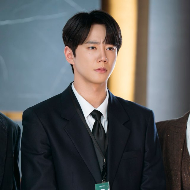 Latest photo of Lee Junyoung