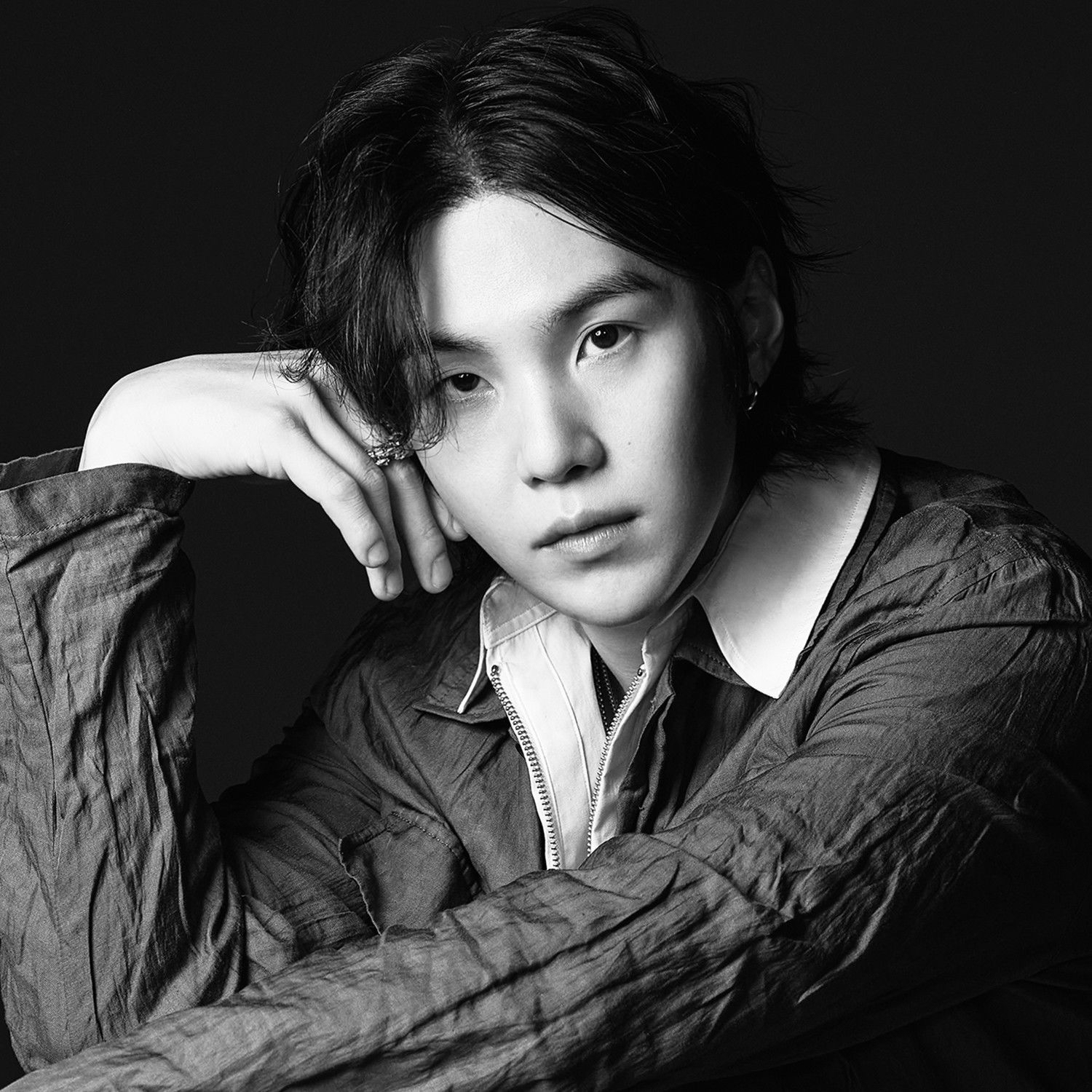 Potret di balik layar SUGA (BTS)