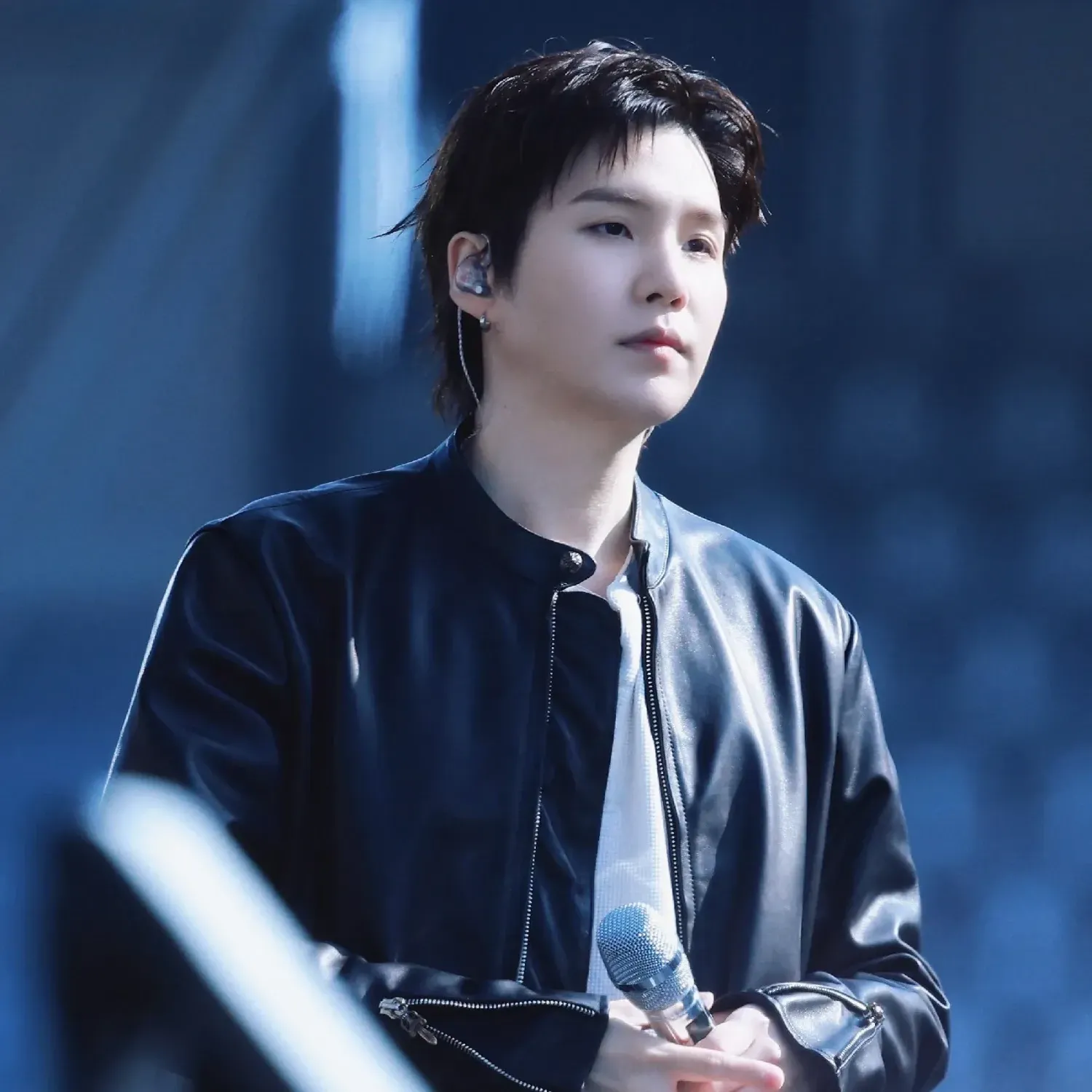 Foto terbaru SUGA (BTS)