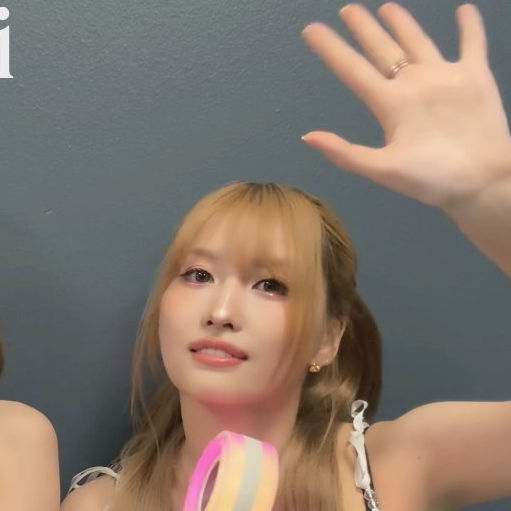 Latest photo of Momo (TWICE)