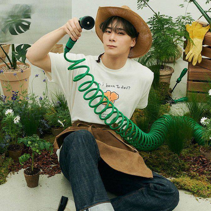 Behind-the-scenes cut of Moonbin (ASTRO)