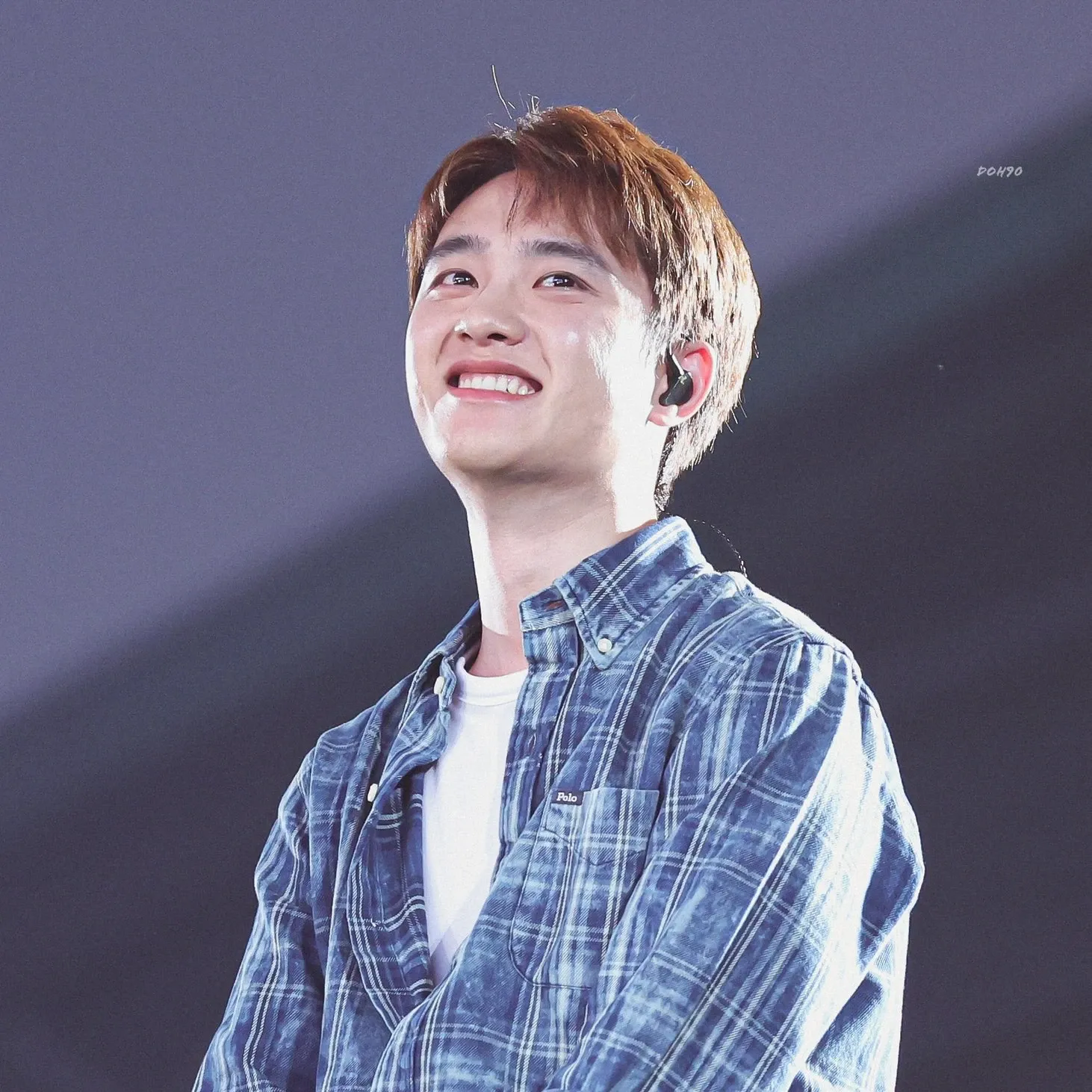 Momen yang diabadikan oleh penggemar D.O. (EXO)