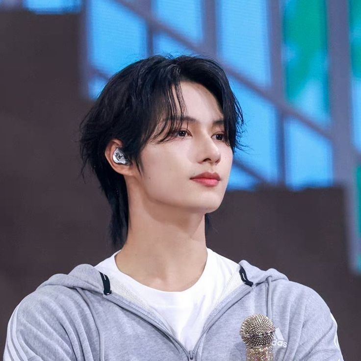 Behind-the-scenes cut of Jun (SEVENTEEN)