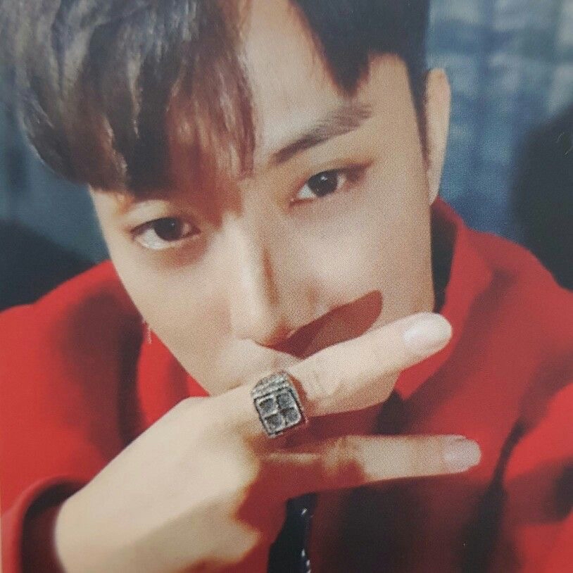 Latest photo of Eun Jiwon (SECHSKIES)