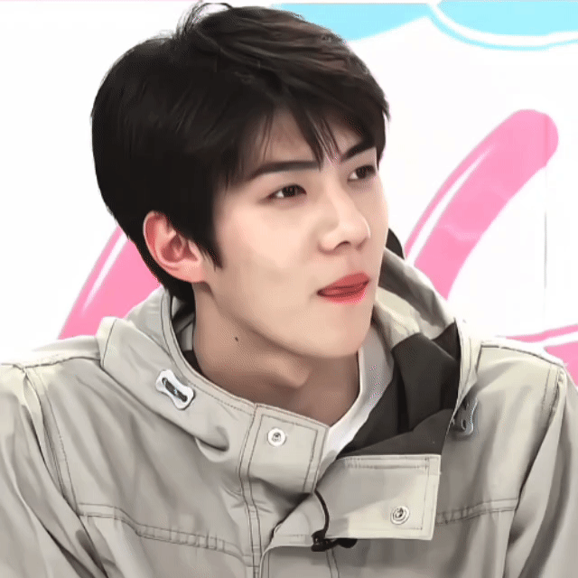 Recent activity shot of Sehun (EXO)