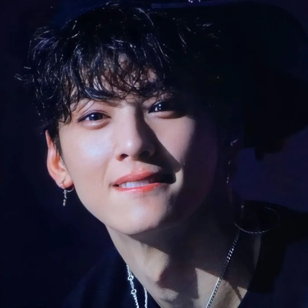 A moment captured by Eunwoo (ASTRO)'s fan