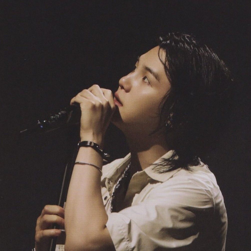 Behind-the-scenes cut of SUGA (BTS)