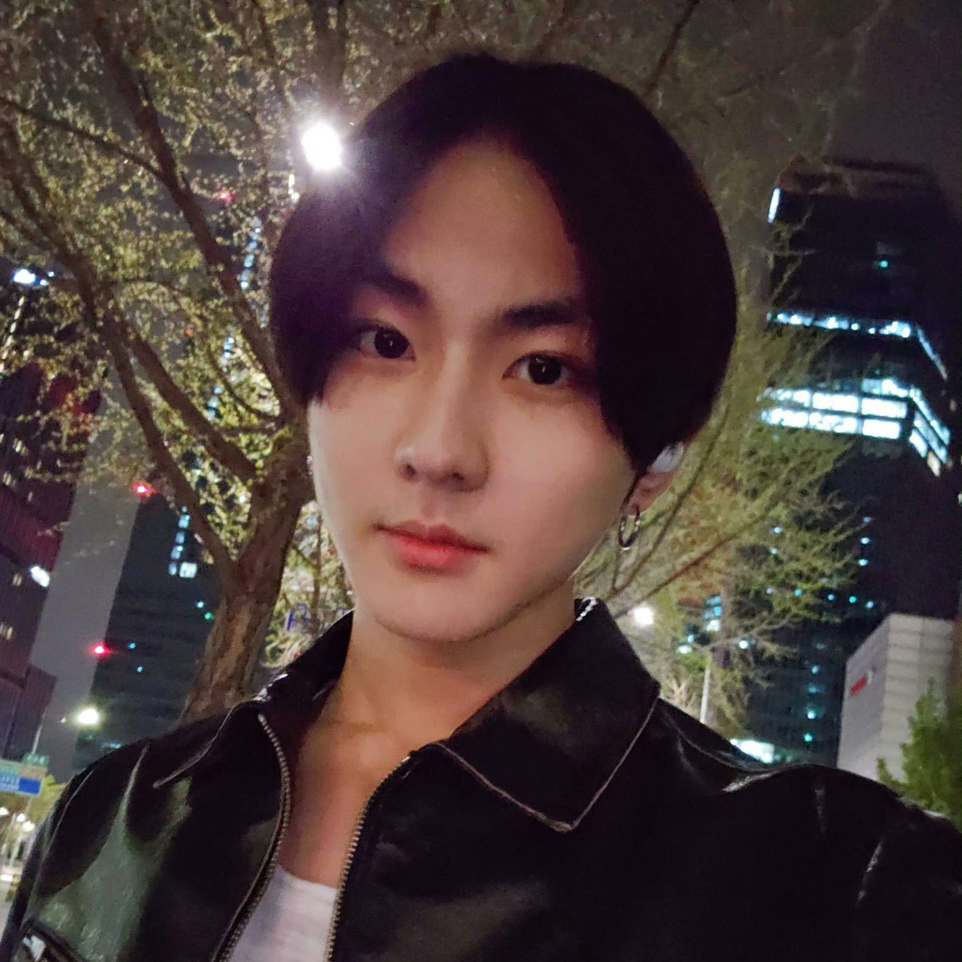 Behind-the-scenes cut of Jungwon (ENHYPEN)