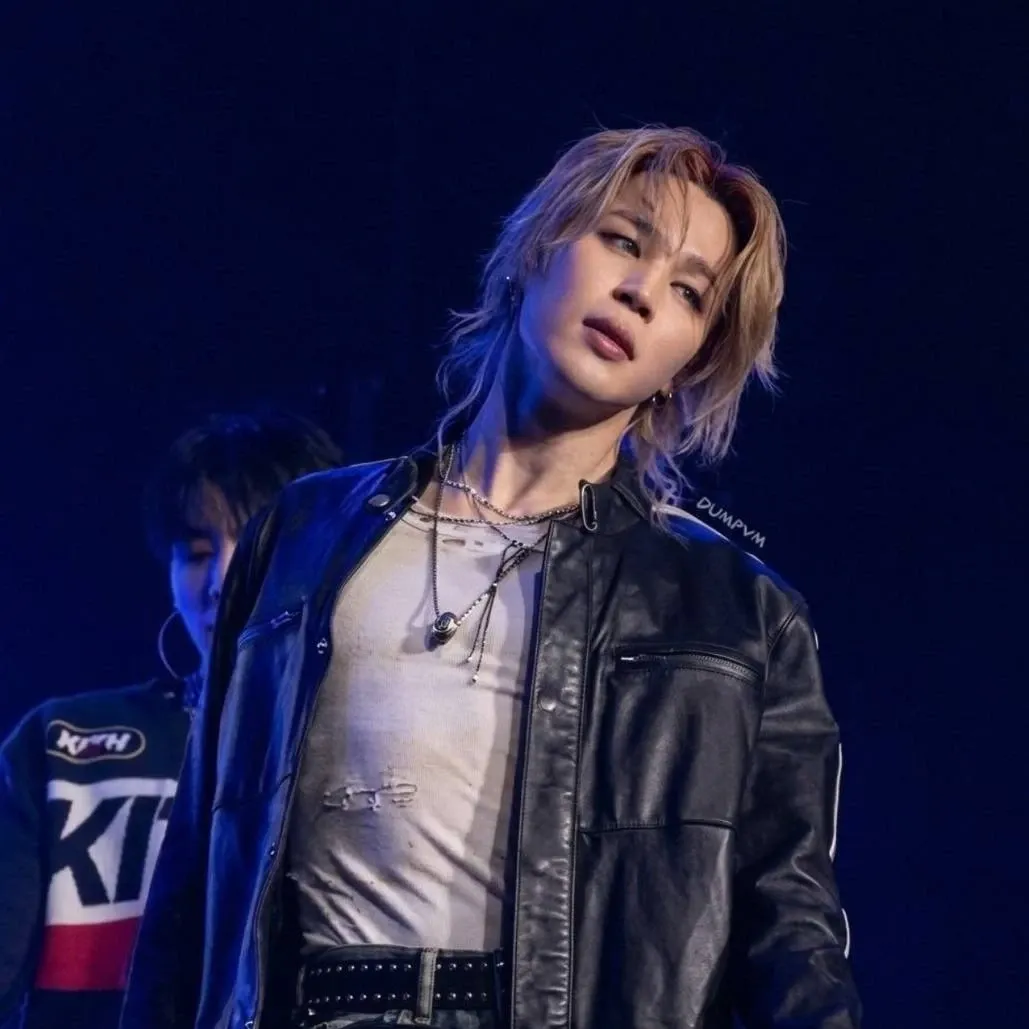 智旻 (防彈少年團)的最新活動照片