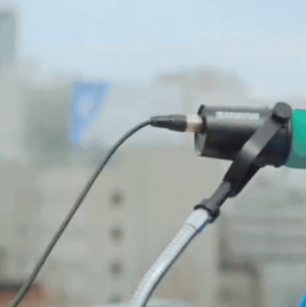 Behind-the-scenes cut of Donghae (Super Junior)