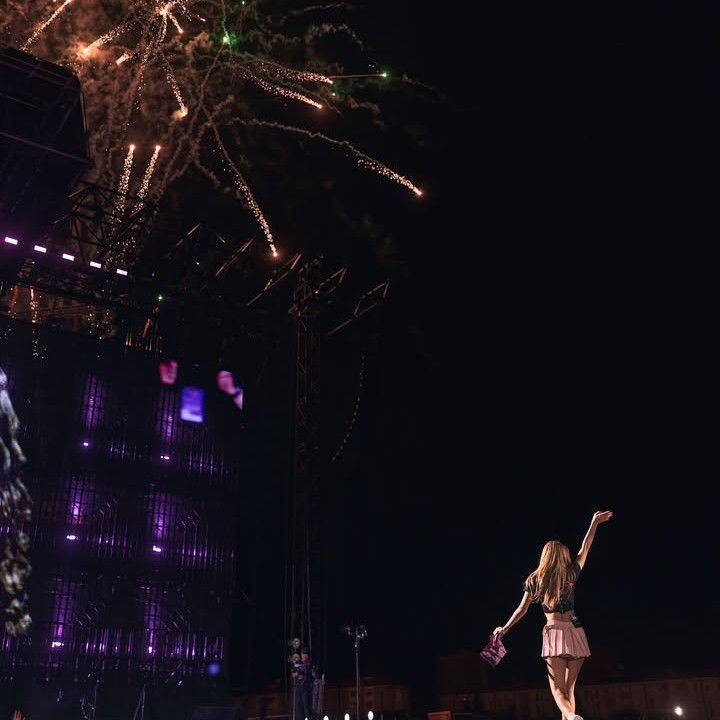 Potret di balik layar Lisa (BLACKPINK)