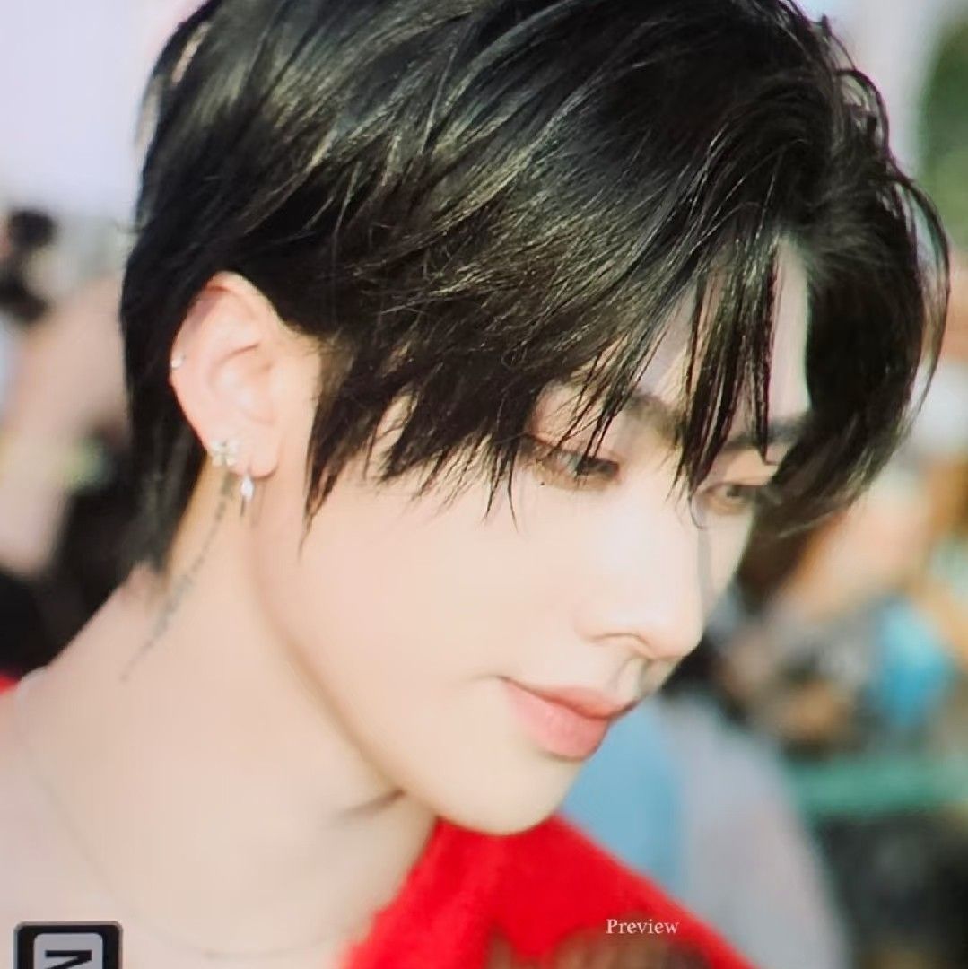 A moment captured by Ricky (ZEROBASEONE)'s fan