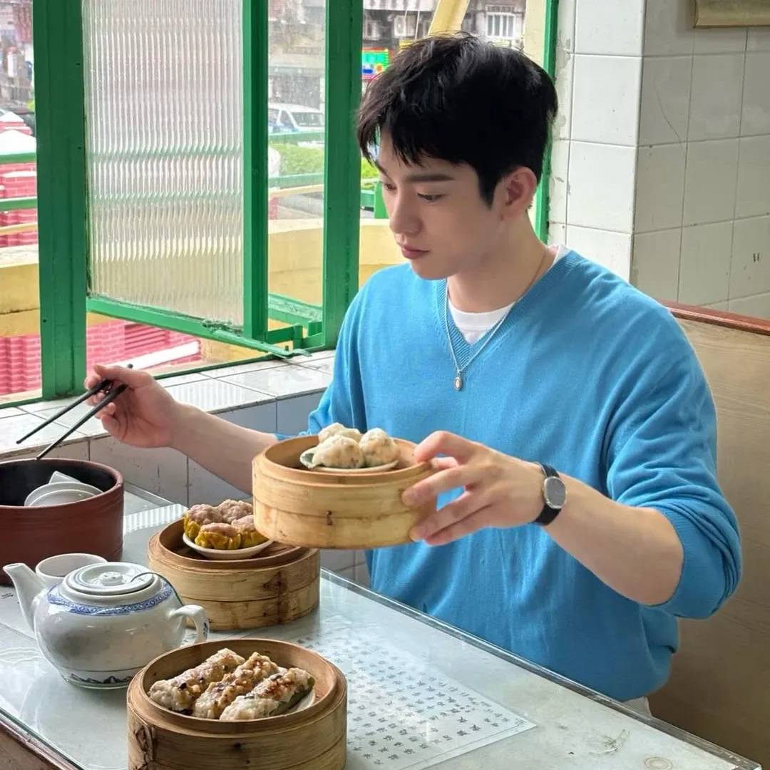 Momen yang diabadikan oleh penggemar Jinyoung (GOT7)