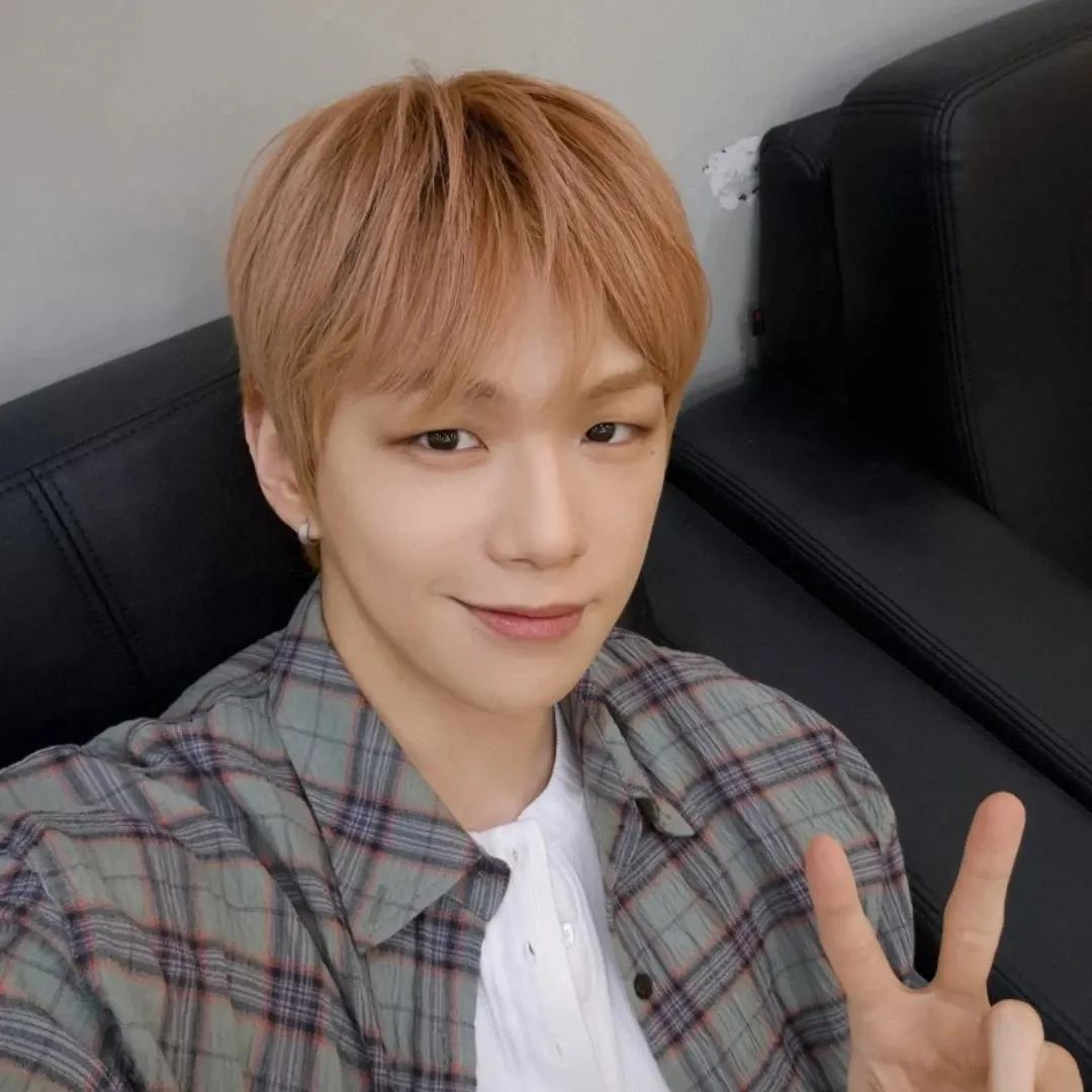 Foto aktivitas terbaru Kang Daniel