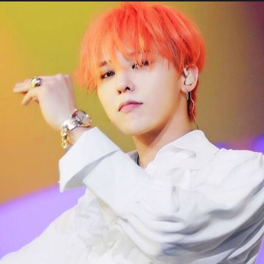 Latest photo of G-DRAGON (BIGBANG)