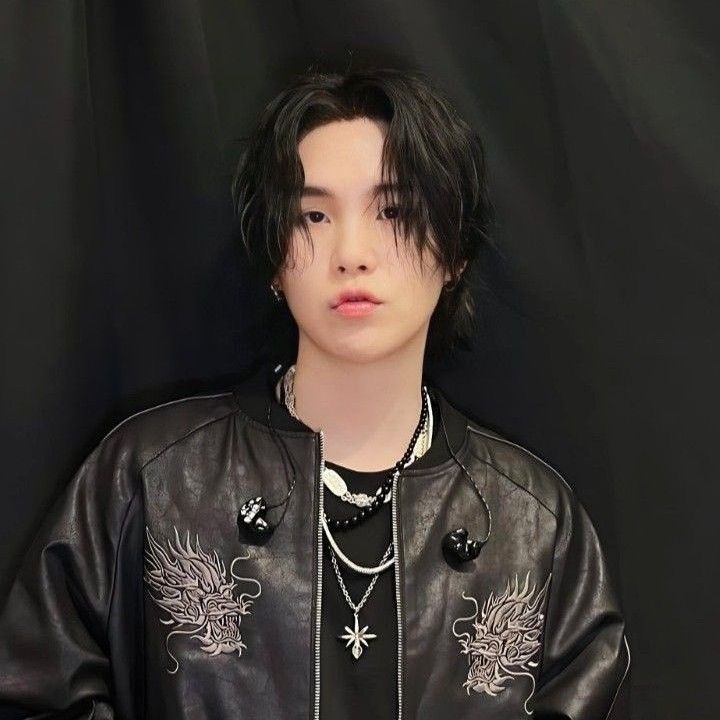 슈가 (방탄소년단) 최근 활동샷