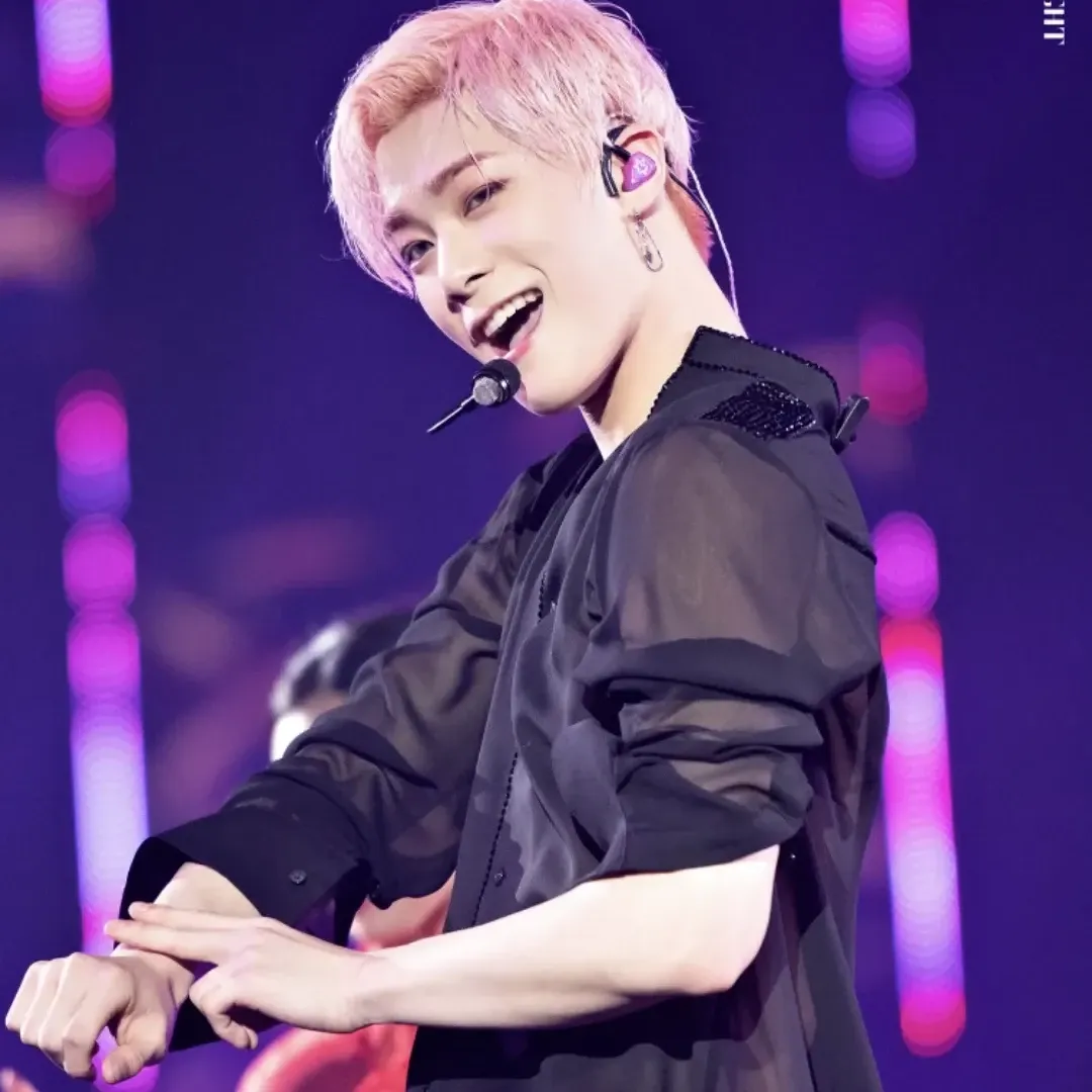 Latest photo of Moonbin (ASTRO)