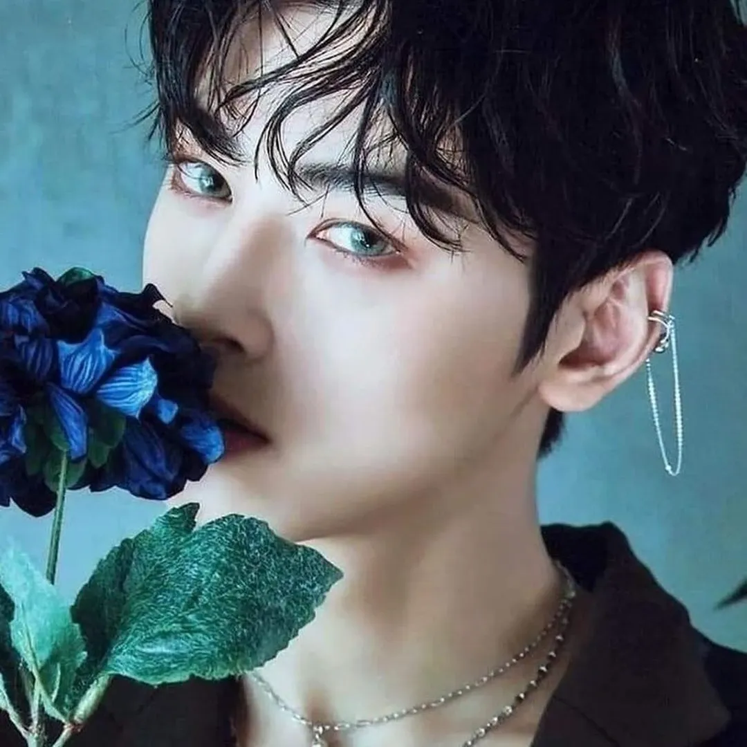 Latest photo of Eunwoo (ASTRO)