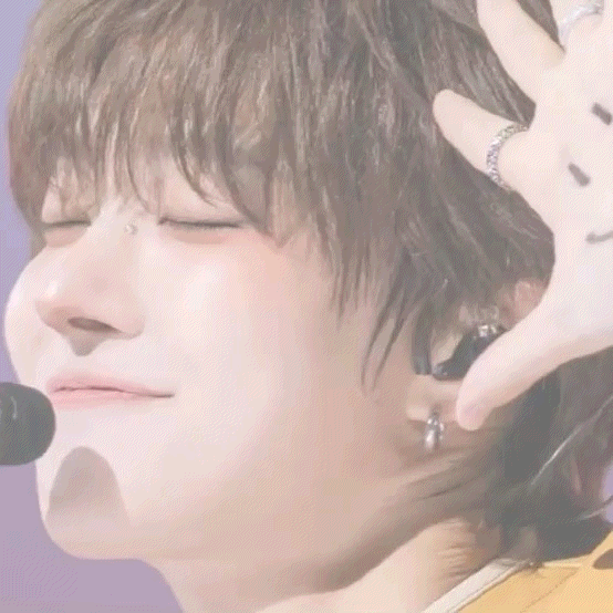 EJ (&TEAM)的最新照片