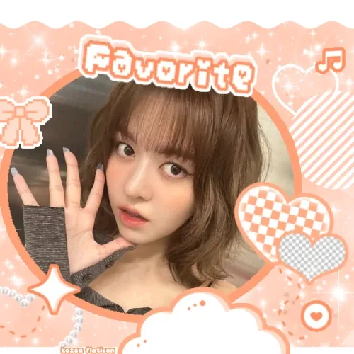 Recent activity shot of LILY (NMIXX)