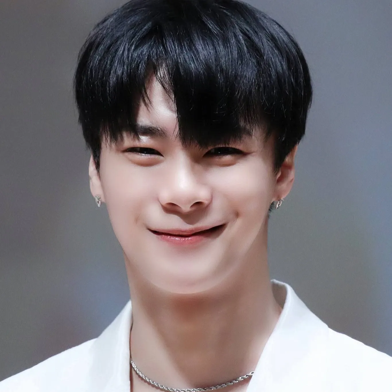 A moment captured by Moonbin (ASTRO)'s fan