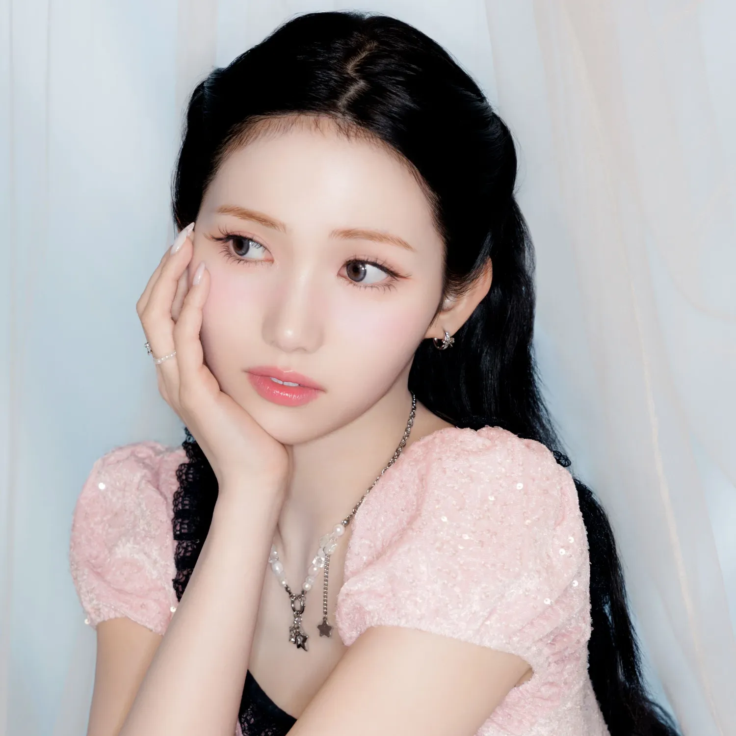 Latest photo of Kenmotsu Nano (IS:SUE)