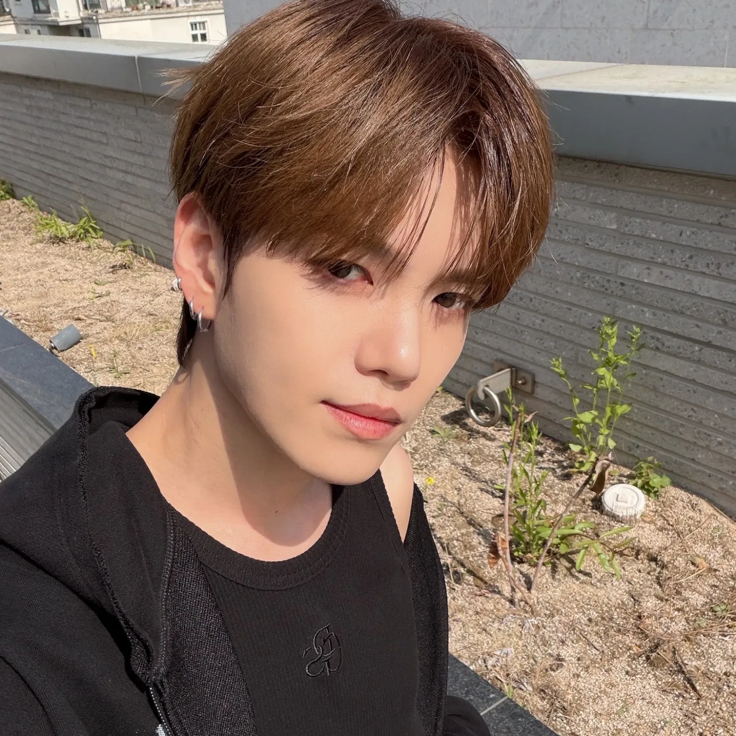 Recent activity shot of Gyehyeon (VERIVERY)