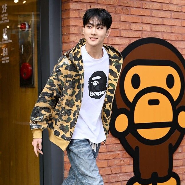 Behind-the-scenes cut of Jungwon (ENHYPEN)