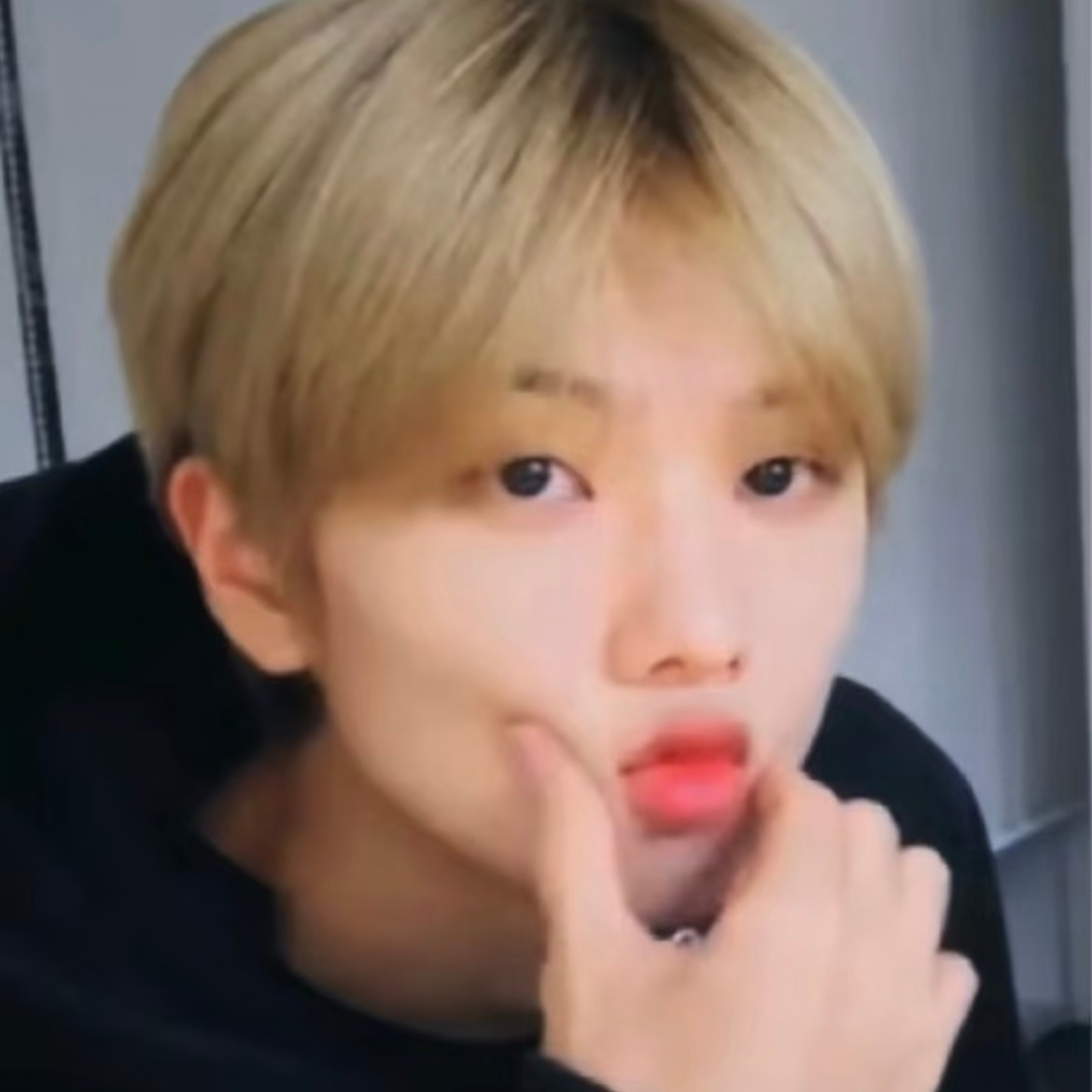 Foto terbaru Jisung (NCT DREAM)