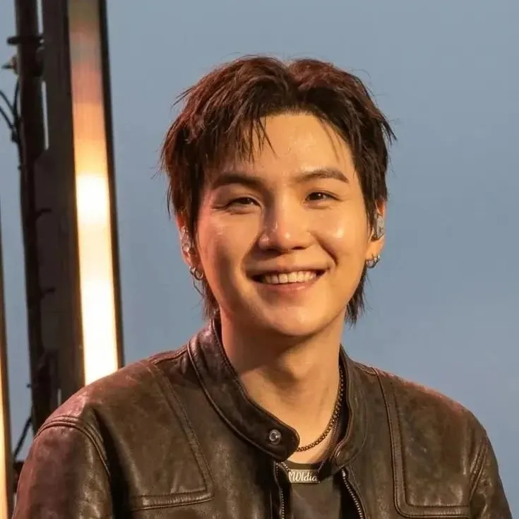 Potret di balik layar SUGA (BTS)