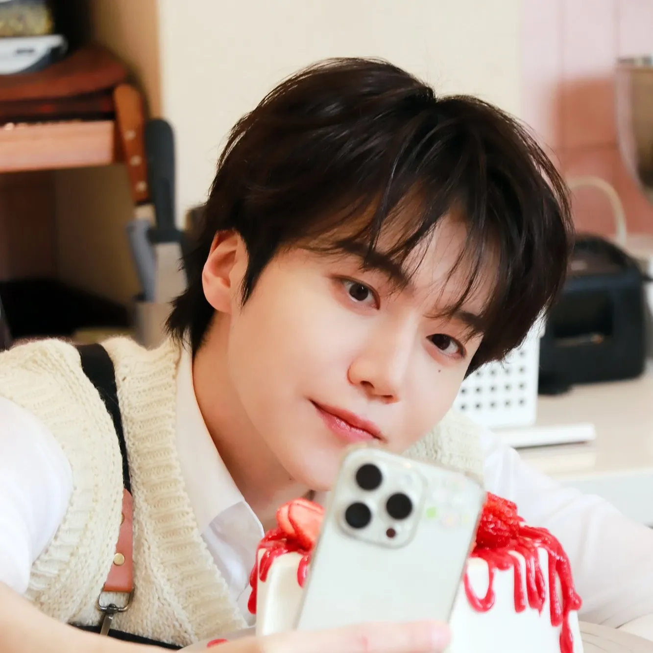 Recent activity shot of Jinho (PENTAGON)