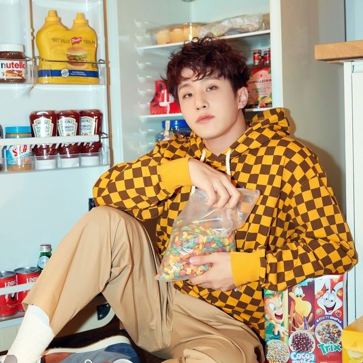 Latest photo of Jinjin (ASTRO)