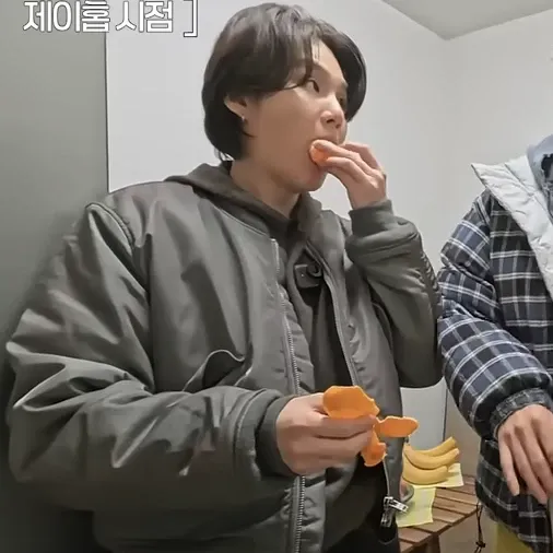 슈가 (방탄소년단)의 최신 사진