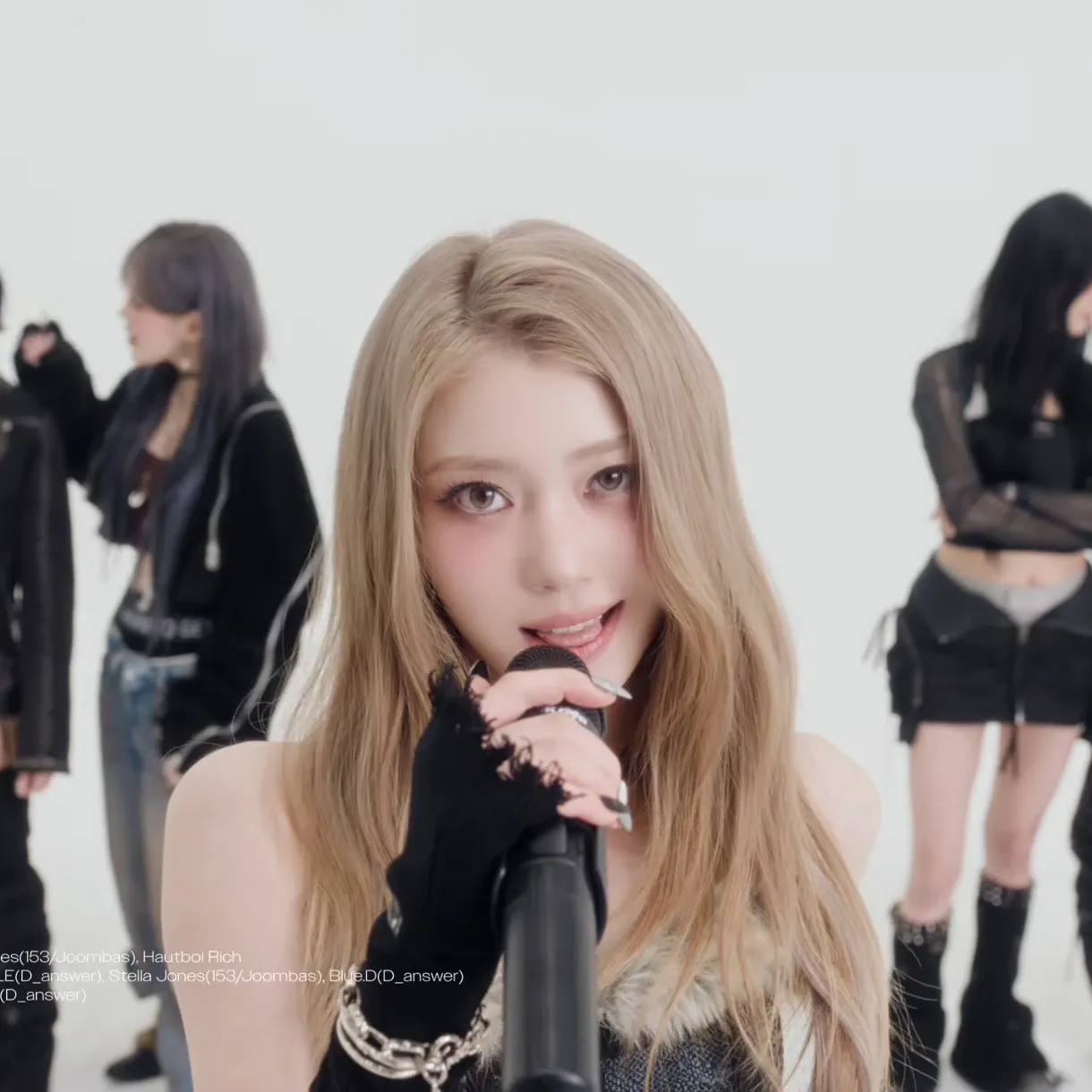 Recent activity shot of Xiao Ting (Kep1er)