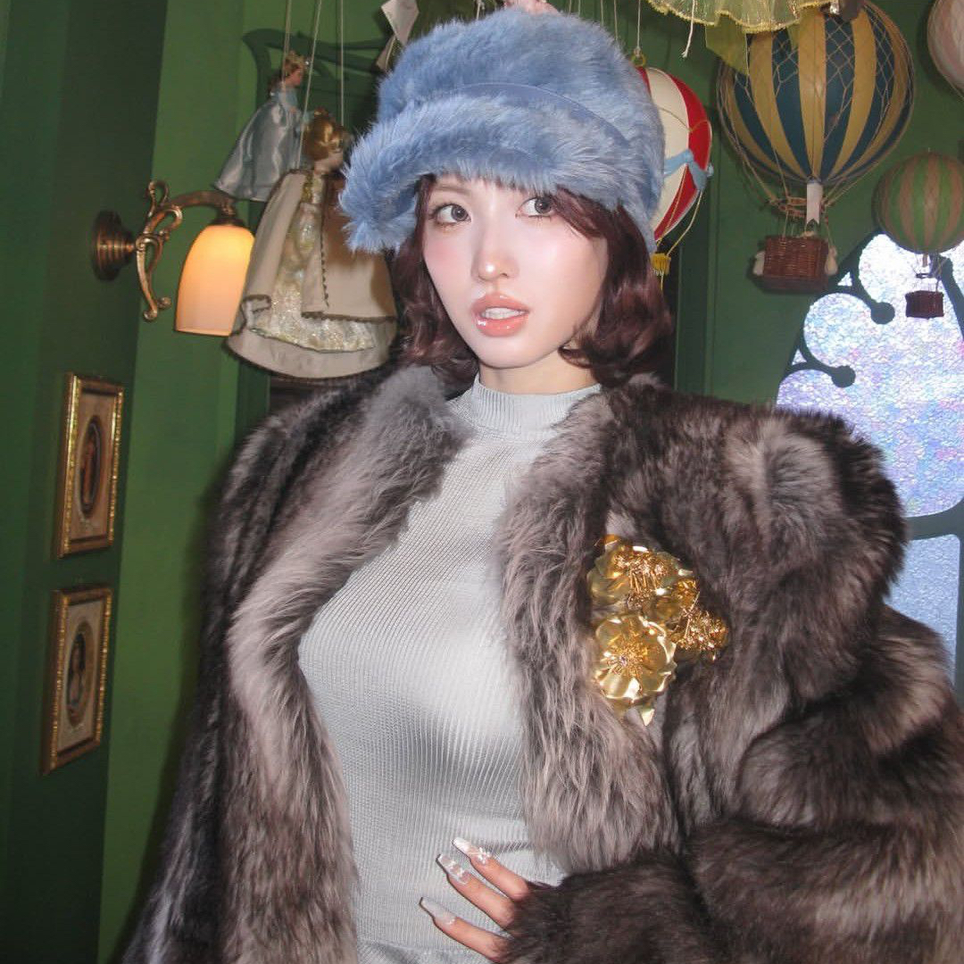 모모 (TWICE)의 비하인드 컷