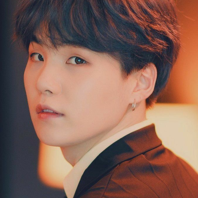 슈가 (방탄소년단)의 최신 사진