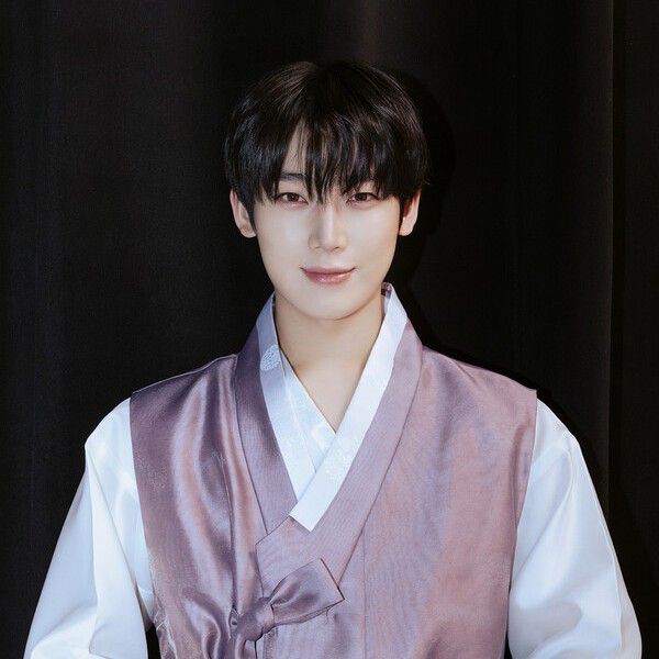 선우 (ENHYPEN) 최근 활동샷