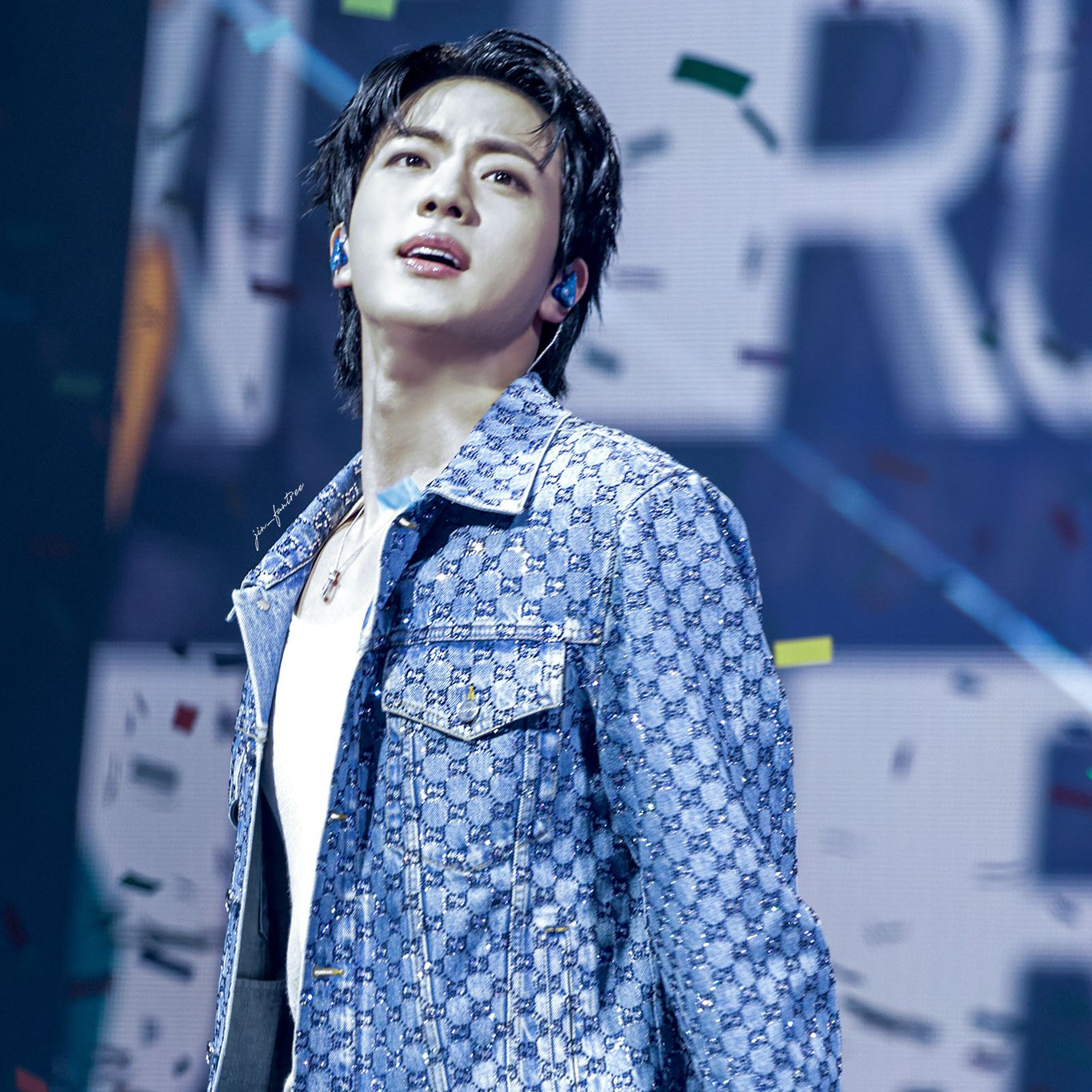 진 (방탄소년단)의 최신 사진