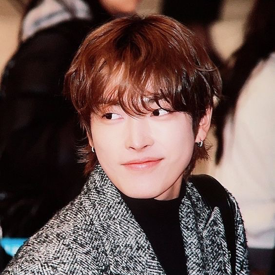 弘中 (ATEEZ)的最新照片